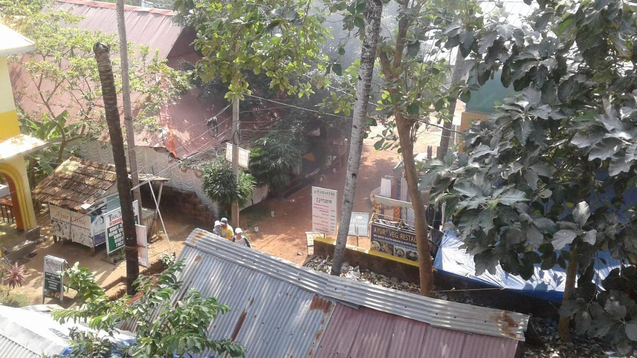 Baby House Hotel Varkala Bagian luar foto