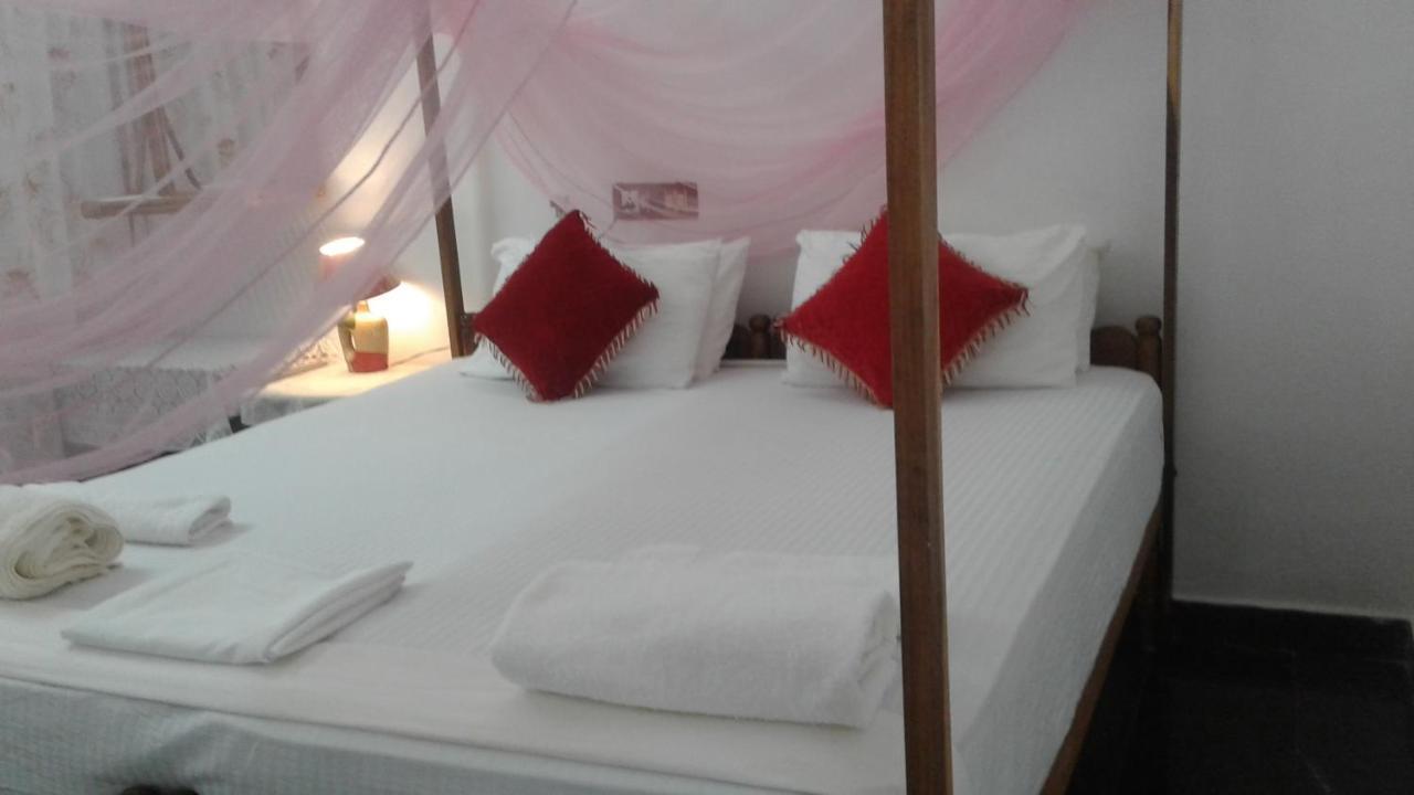 Baby House Hotel Varkala Bagian luar foto